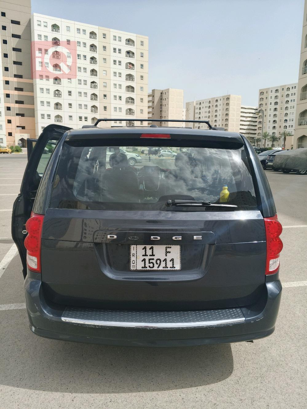 دودج كارافان